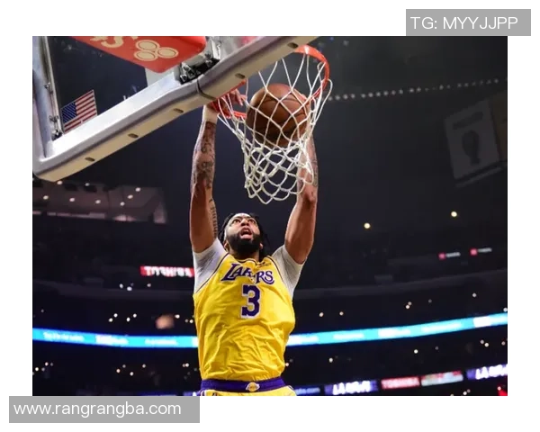 雷霆与鹈鹕激战正酣濒临绝境的浓眉哥上演惊天绝杀